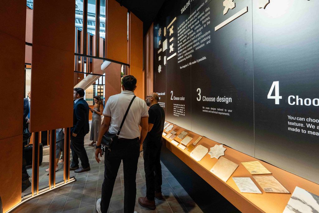 DECOCER_Earth in motion_Cersaie 2026